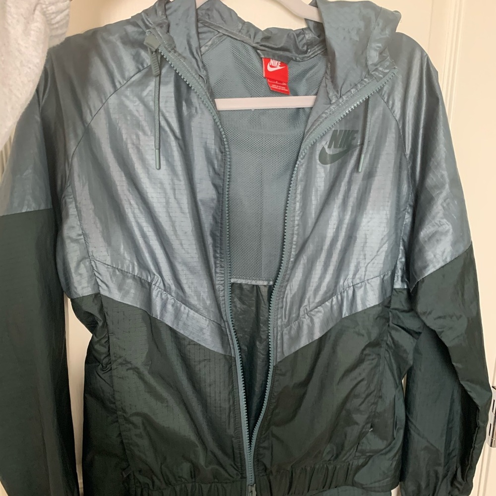 Nike Windbreaker Jacket